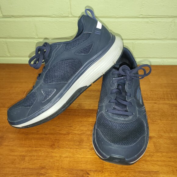 Skechers Go Walk Arch Fit Mens Sz 9.5 Shoes Lace Up Sneakers hyper burst BLUE T1 - Picture 2 of 12